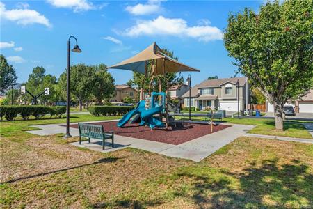 Riverside, California, 92505, United States, 4 Bedrooms Bedrooms, ,3 BathroomsBathrooms,Residential,For Sale,1987373