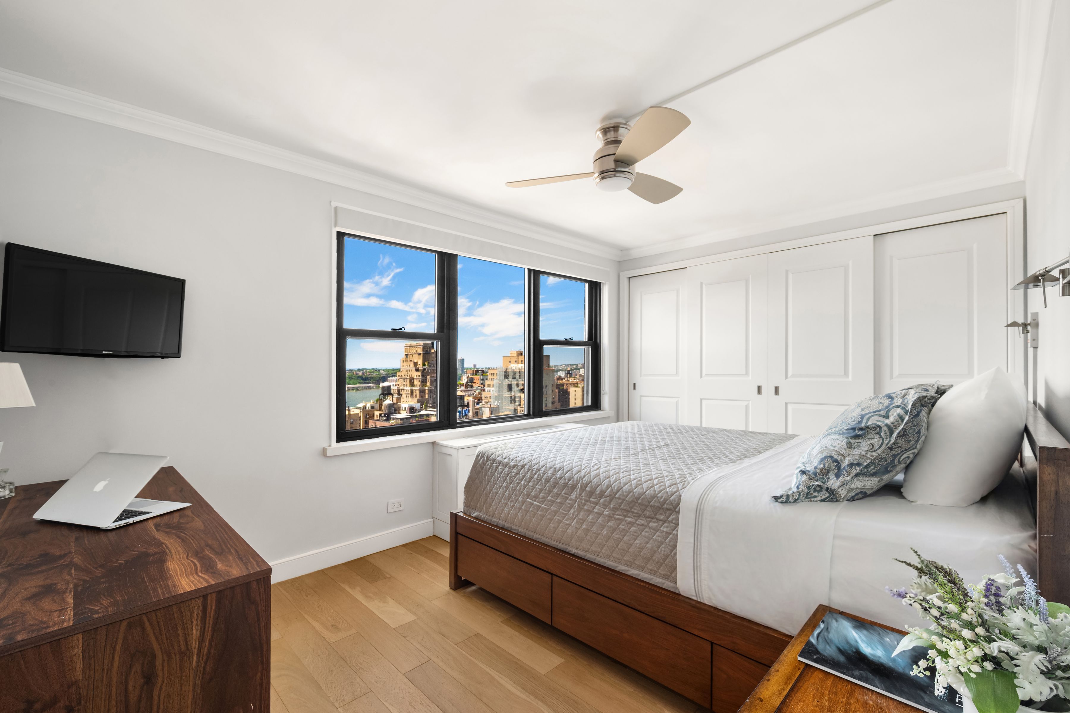  201 West 70th Street - 物件實景