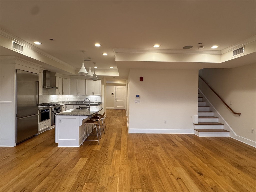Boston, Massachusetts, 02129, United States, 3 Bedrooms Bedrooms, ,3 BathroomsBathrooms,Residential,For Sale,1883485