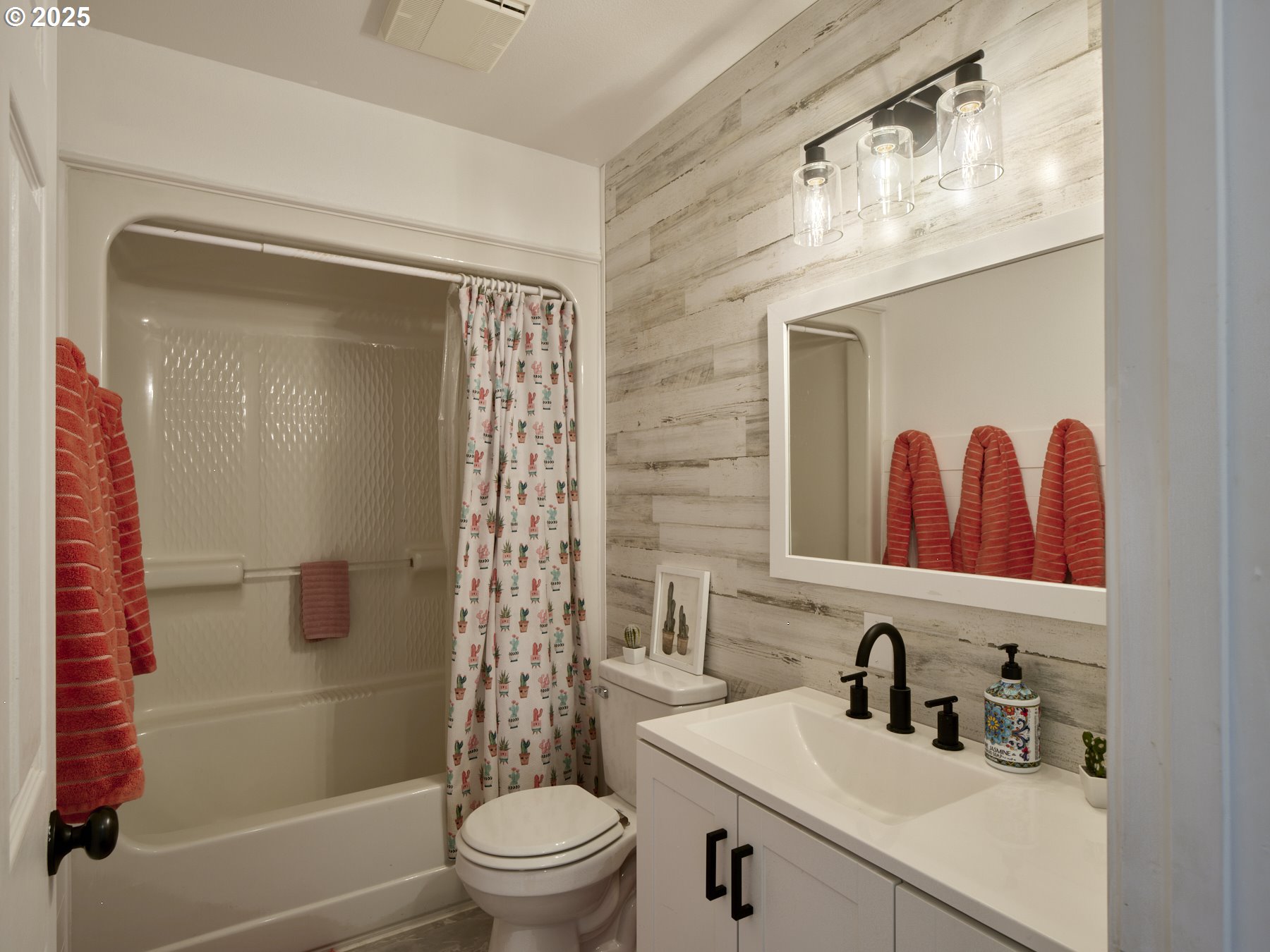 Brush Prairie, Washington, 98606, United States, 3 Bedrooms Bedrooms, ,3 BathroomsBathrooms,Residential,For Sale,2002290