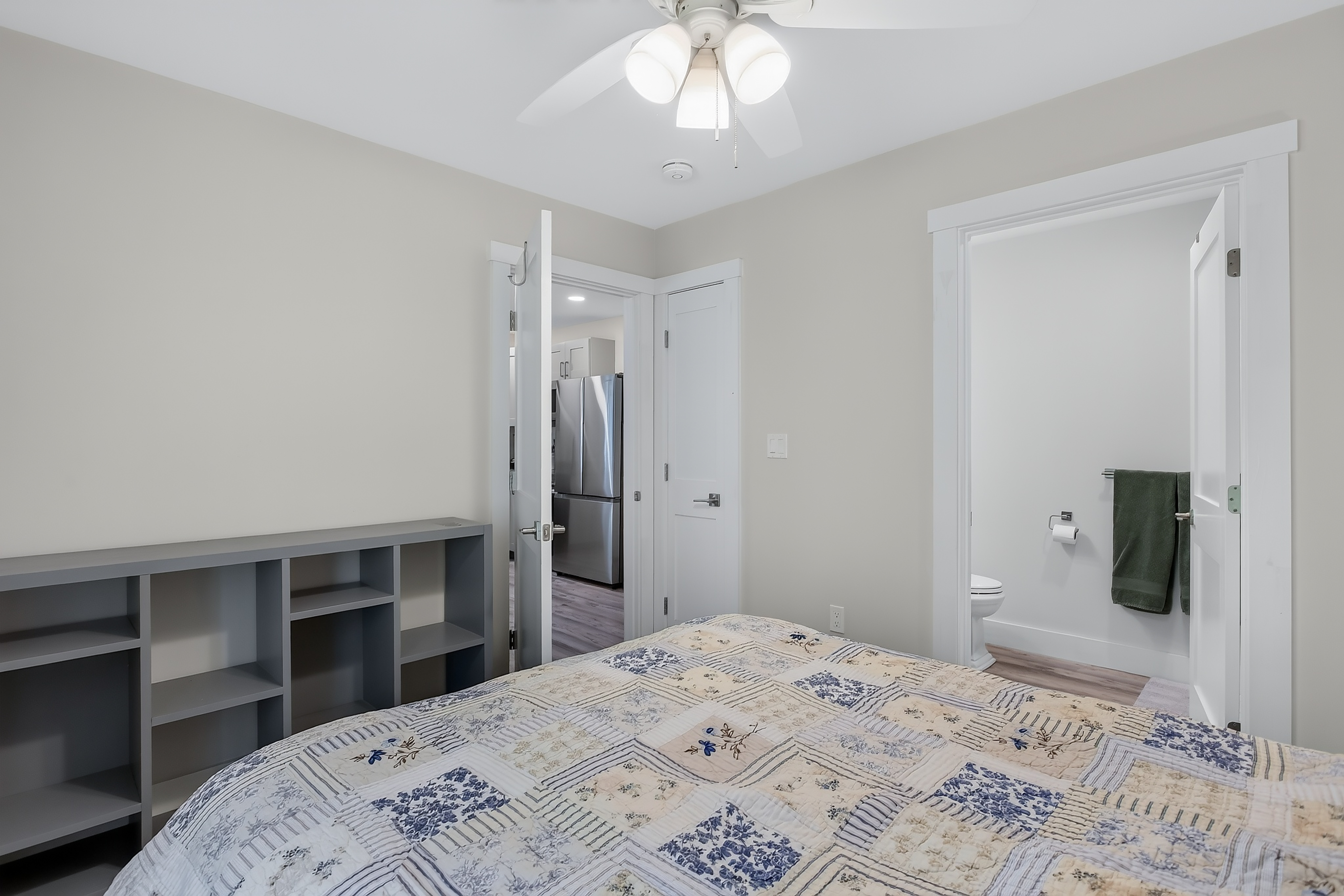  2022 Custom Craftsman: Main-Level Living, In-Law Suite, & Mountain Proximity - 物件實景