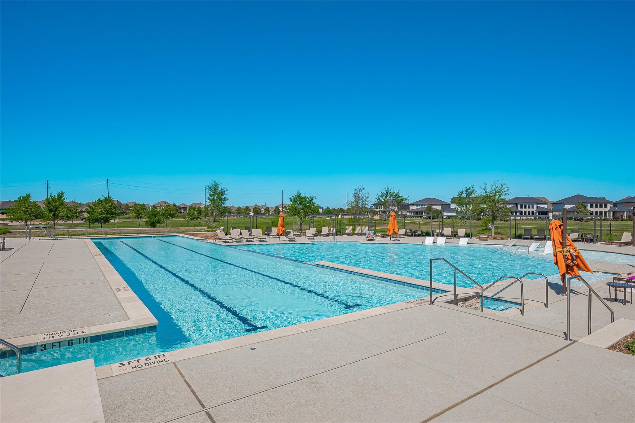 Katy, Texas, 77493, United States, 4 Bedrooms Bedrooms, ,3 BathroomsBathrooms,Residential,For Sale,1921251
