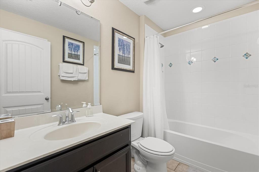 Davenport, Florida, 33837, United States, 6 Bedrooms Bedrooms, ,5 BathroomsBathrooms,Residential,For Sale,1821161