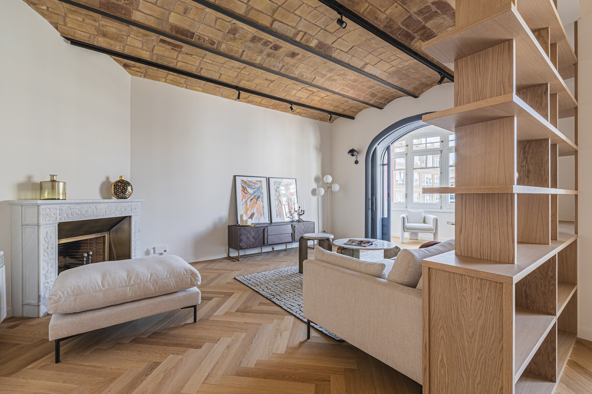  Elegant refurbished apartment of 221 m² in the Quadrat d
