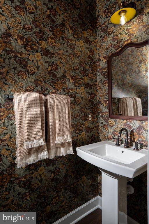 Glen Allen, Virginia, 23060, United States, 3 Bedrooms Bedrooms, ,3 BathroomsBathrooms,Residential,For Sale,1978776