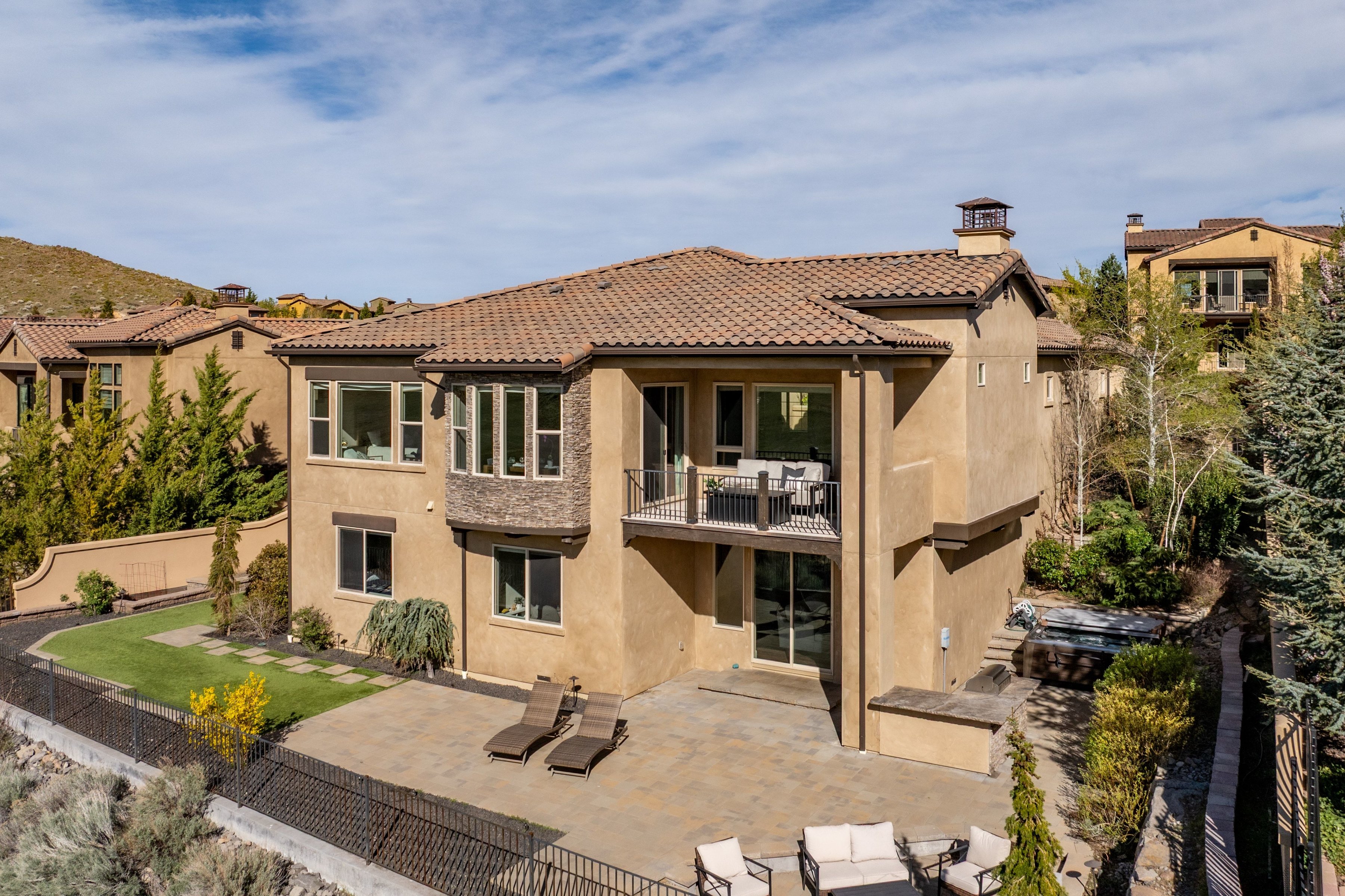  Luxurious Modern Farmhouse with Breathtaking Views - 物件實景