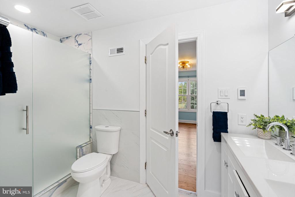 Newtown, Pennsylvania, 18940, United States, 4 Bedrooms Bedrooms, ,4 BathroomsBathrooms,Residential,For Sale,1941043