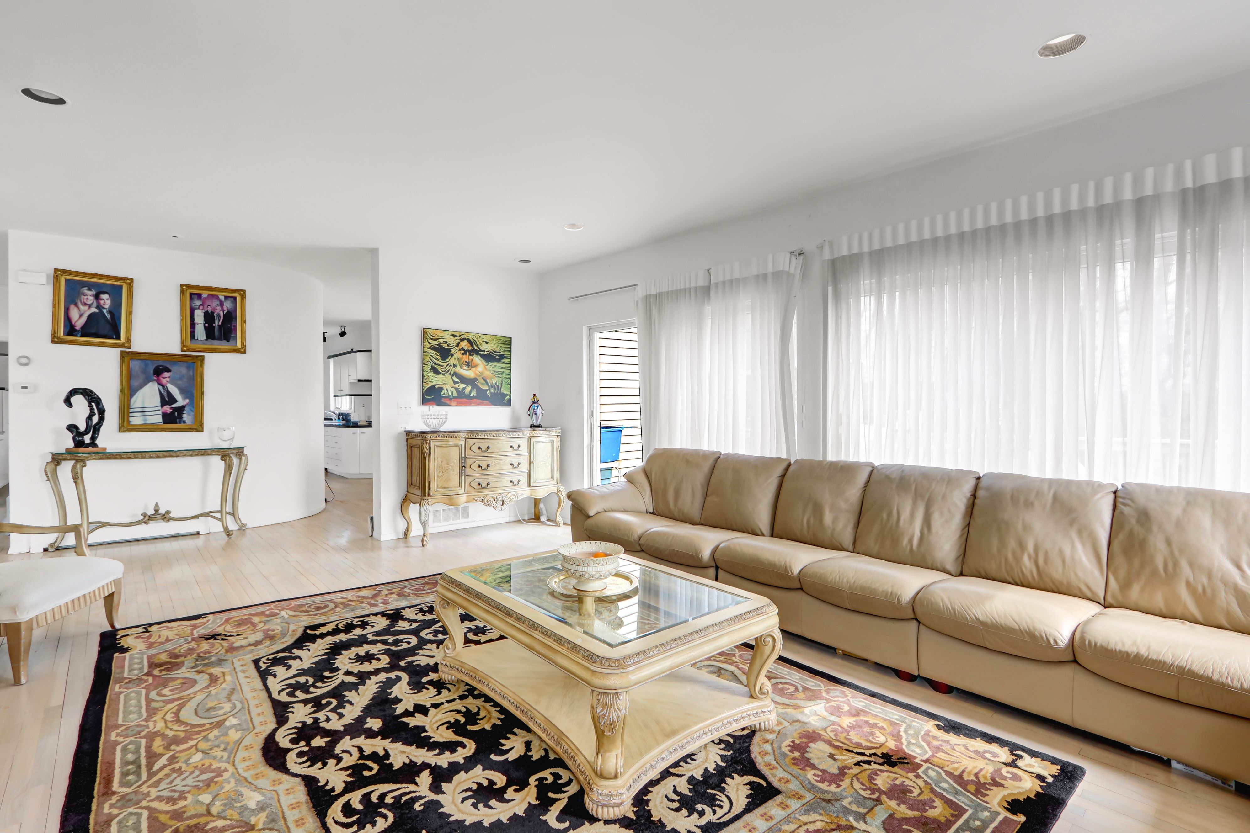  4 Verity Lane, Roslyn, NY 11576 - 物件實景