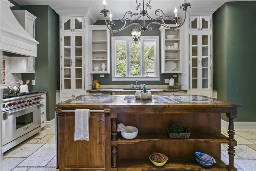 Lake Charles, Louisiana, 70611, United States, 4 Bedrooms Bedrooms, ,4 BathroomsBathrooms,Residential,For Sale,1984091