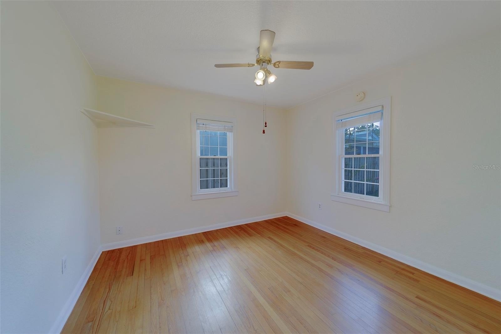 CLEARWATER, Florida, 33755, United States, 2 Bedrooms Bedrooms, ,1 BathroomBathrooms,Residential,For Sale,1976498