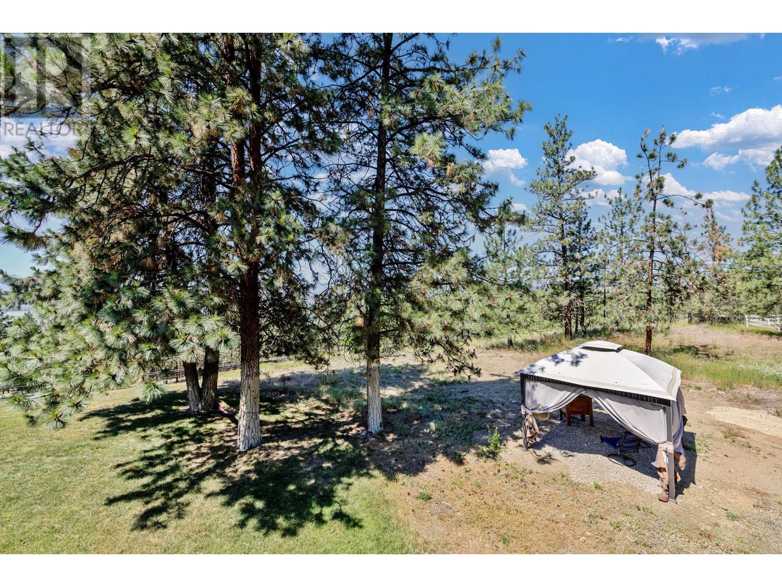 KELOWNA, British Columbia, V1X 7V3, CA, 4 Bedrooms Bedrooms, ,2 BathroomsBathrooms,Residential,For Sale,1948769