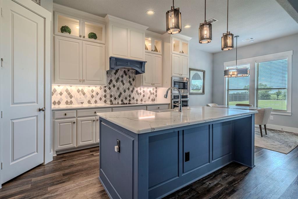 Waxahachie, Texas, 75165, United States, 4 Bedrooms Bedrooms, ,3 BathroomsBathrooms,Residential,For Sale,1980711