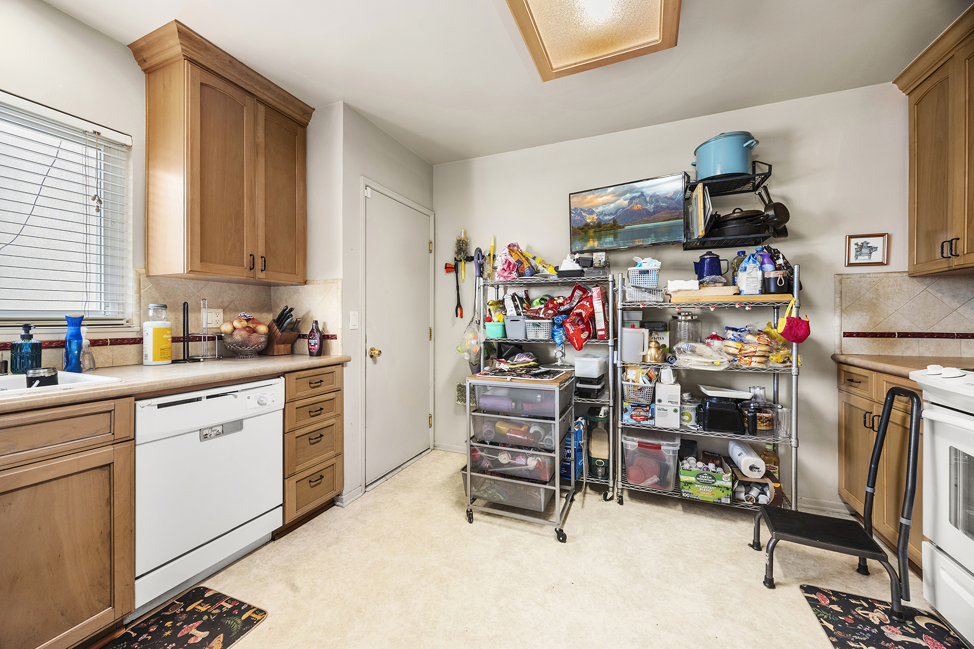Fullerton, California, 92833, United States, 4 Bedrooms Bedrooms, ,2 BathroomsBathrooms,Residential,For Sale,2049395