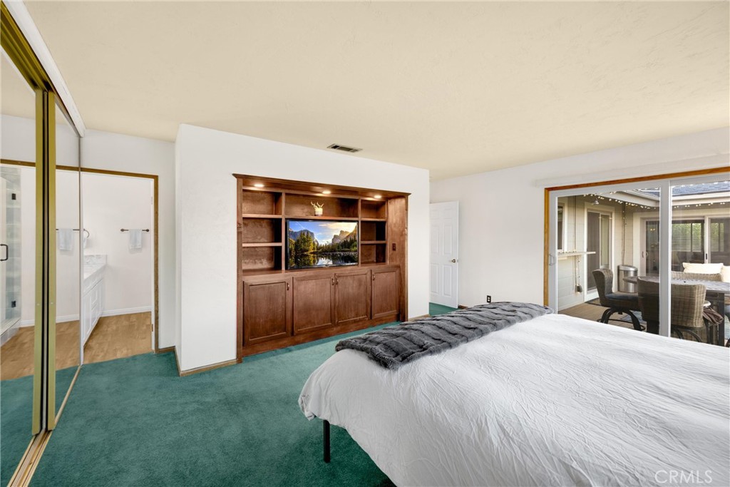 Wrightwood, California, 92397, United States, 5 Bedrooms Bedrooms, ,3 BathroomsBathrooms,Residential,For Sale,1975800