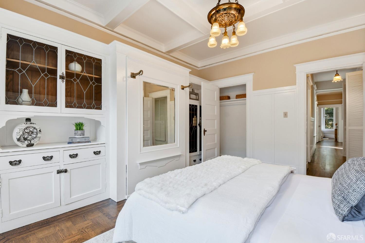 San Francisco, California, 94115, United States, 3 Bedrooms Bedrooms, ,1 BathroomBathrooms,Residential,For Sale,1992126