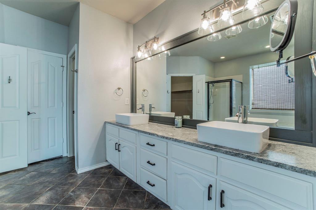 Mansfield, Texas, 76063, United States, 3 Bedrooms Bedrooms, ,3 BathroomsBathrooms,Residential,For Sale,2005413