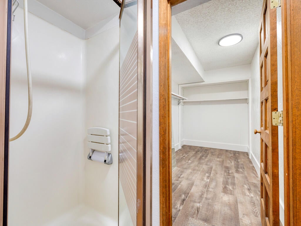 Klamath Falls, Oregon, 97601, United States, 3 Bedrooms Bedrooms, ,3 BathroomsBathrooms,Residential,For Sale,1859648