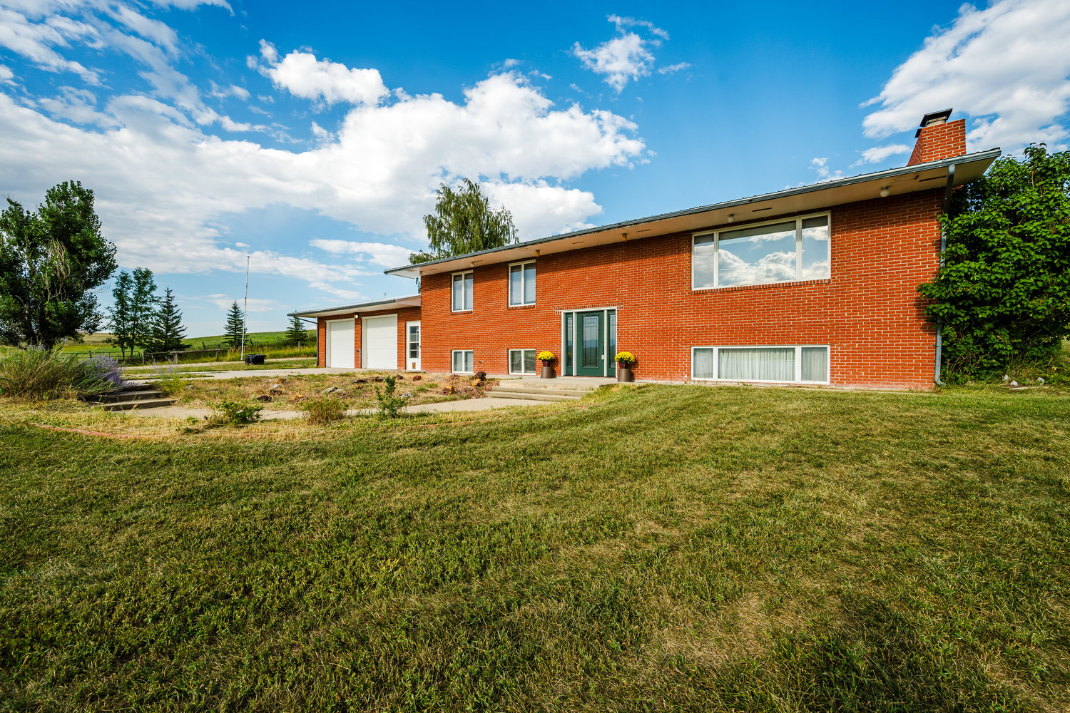 Sheridan, Wyoming, 82801, United States, 4 Bedrooms Bedrooms, ,3 BathroomsBathrooms,Residential,For Sale,1943373