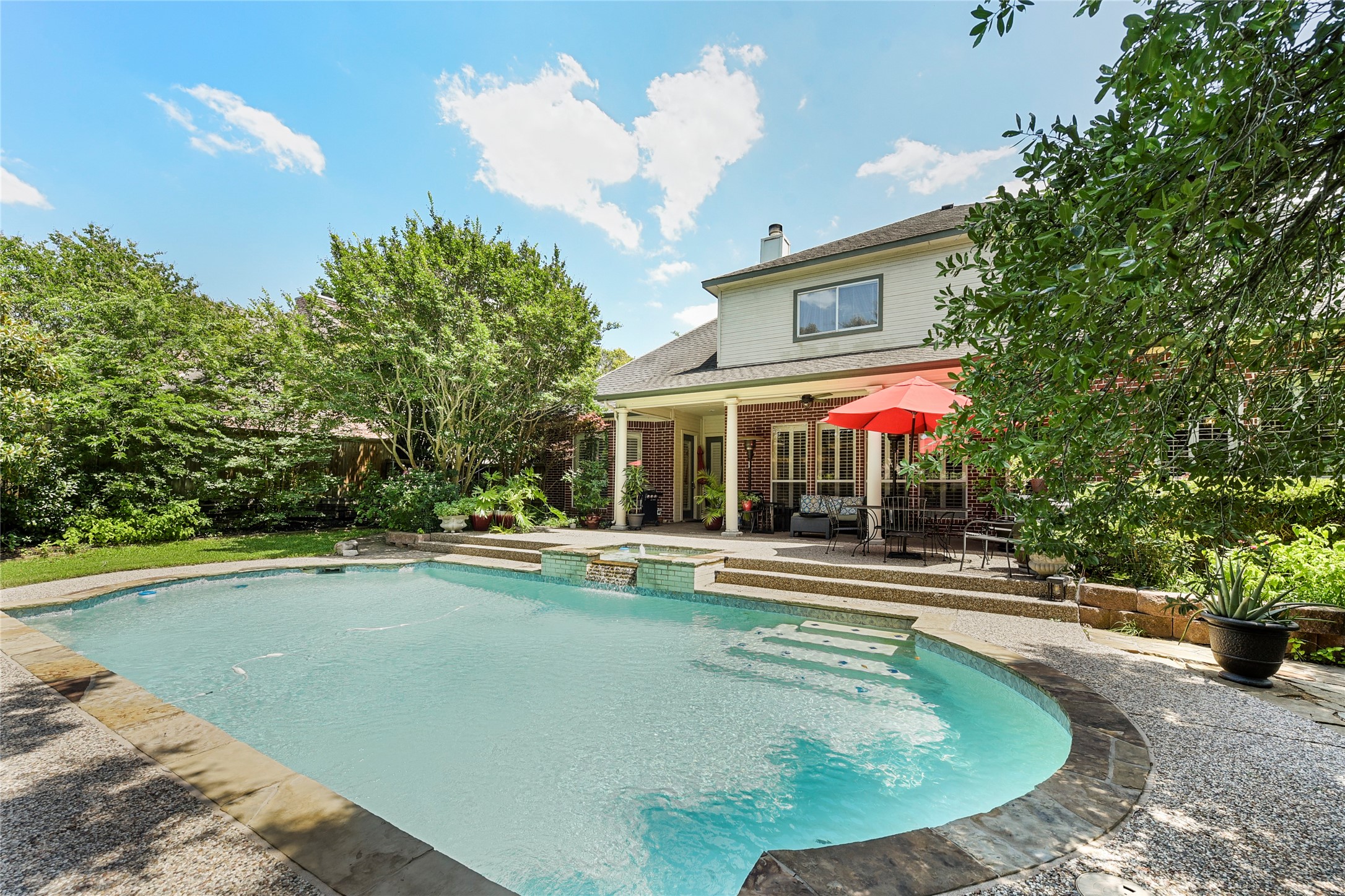 Heath, Texas, 75032, United States, 4 Bedrooms Bedrooms, ,3 BathroomsBathrooms,Residential,For Sale,1829391