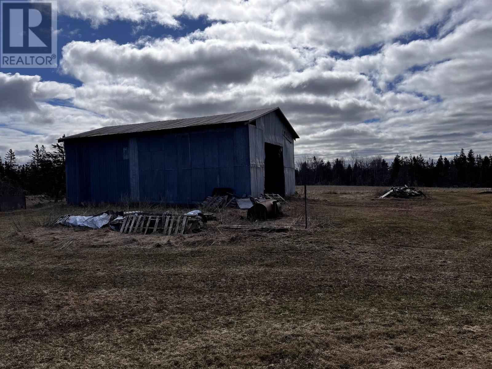 WINSLOE NORTH, Prince Edward Island, C1E 2T2, CA, 4 Bedrooms Bedrooms, ,1 BathroomBathrooms,Residential,For Sale,1951612