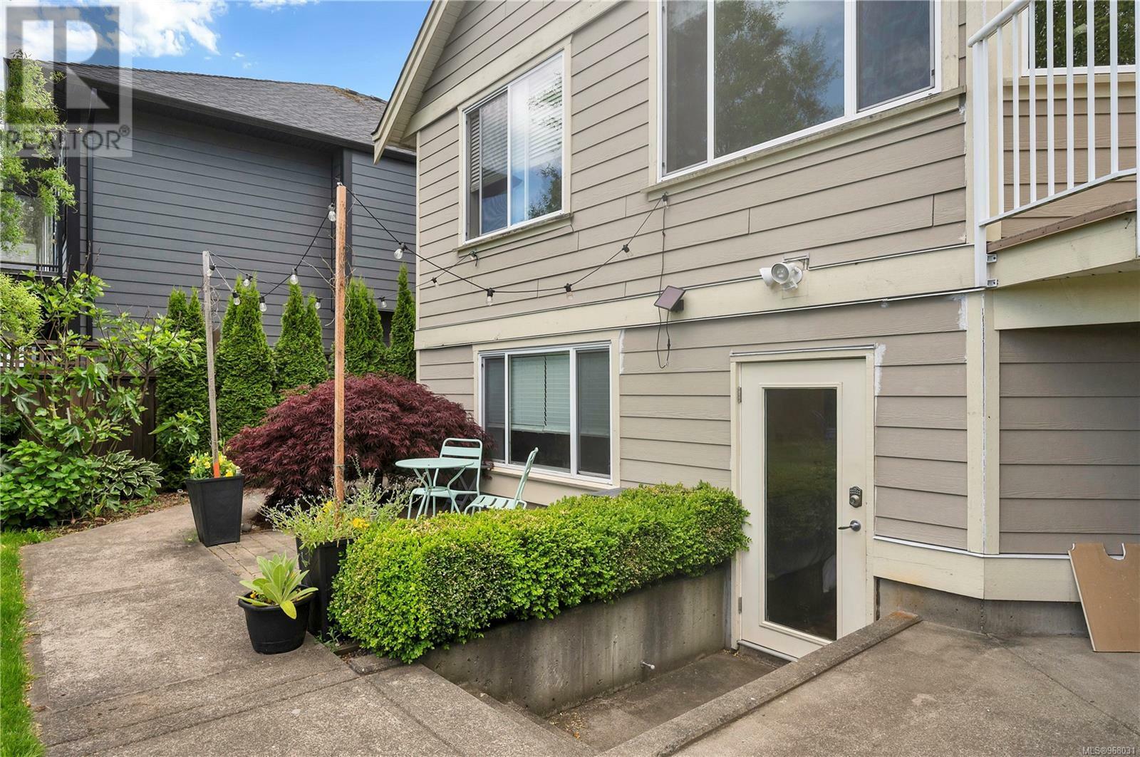 CAMPBELL RIVER, British Columbia, V9H 1V3, CA, 6 Bedrooms Bedrooms, ,4 BathroomsBathrooms,Residential,For Sale,1874294
