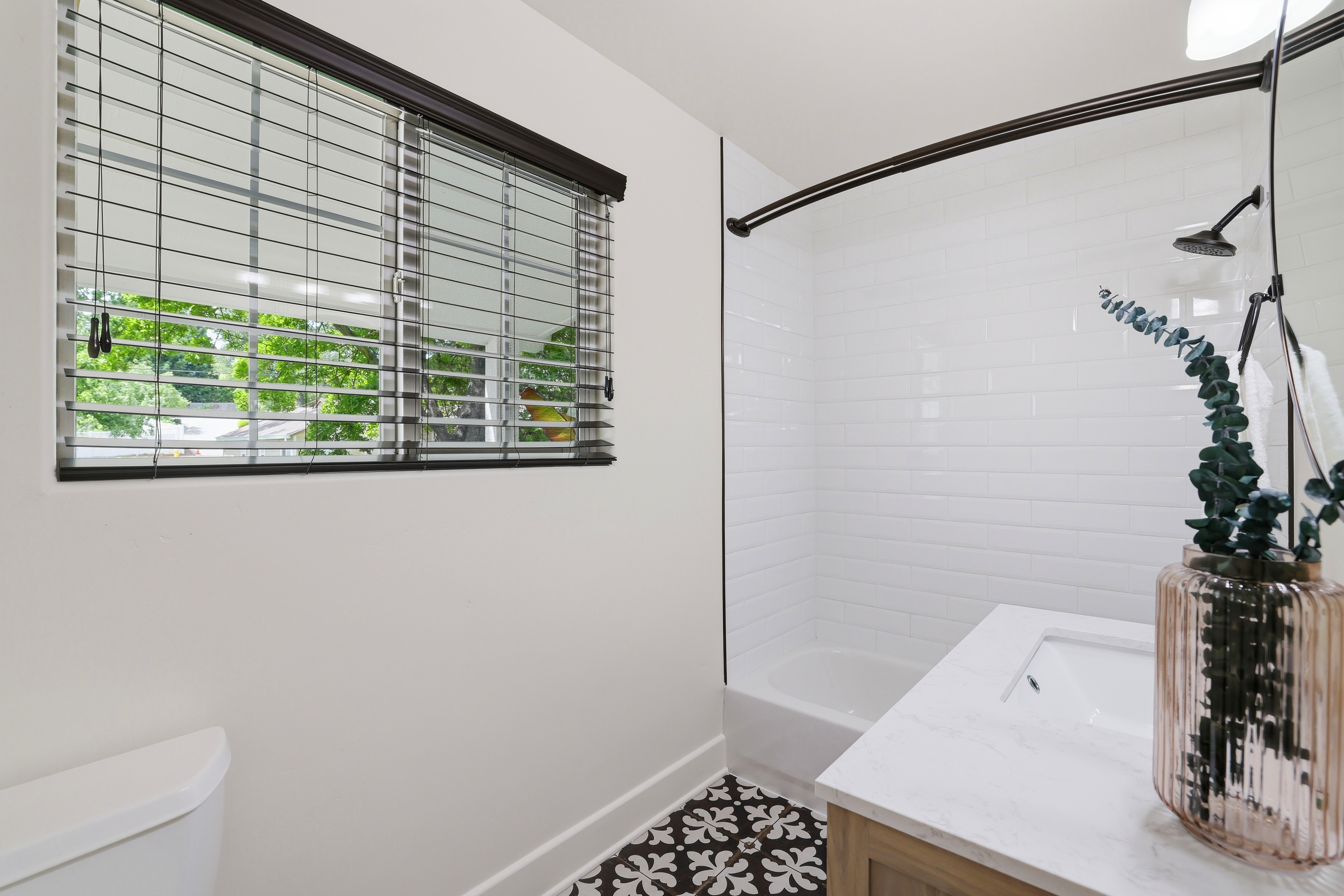 8735 Phoenix Avenue, Fair Oaks, CA 95628 - 物件實景