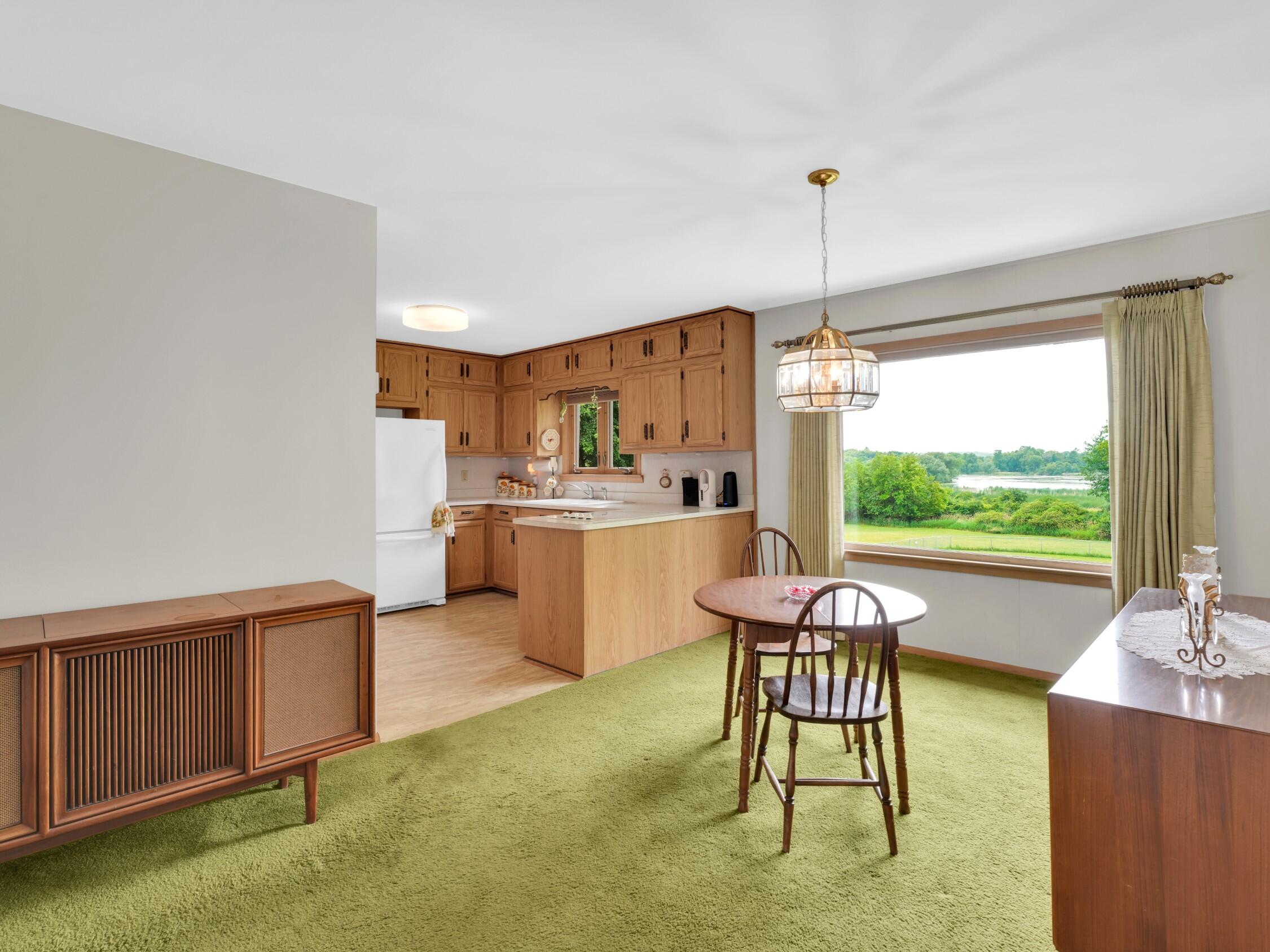 Whitewater, Wisconsin, 53190, United States, 5 Bedrooms Bedrooms, ,2 BathroomsBathrooms,Residential,For Sale,1877600