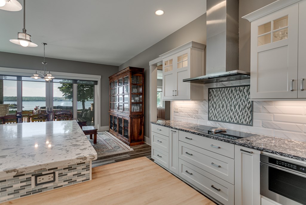 Sturgeon Bay, Wisconsin, 54235, United States, 3 Bedrooms Bedrooms, ,5 BathroomsBathrooms,Residential,For Sale,1941719