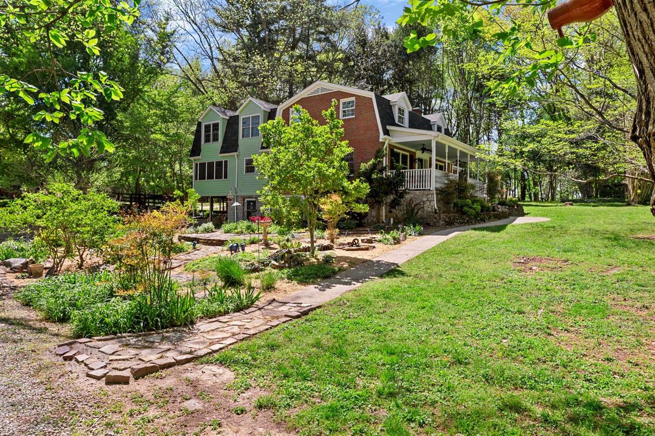 Bowling Green, Kentucky, 42103, United States, 4 Bedrooms Bedrooms, ,5 BathroomsBathrooms,Residential,For Sale,1785083