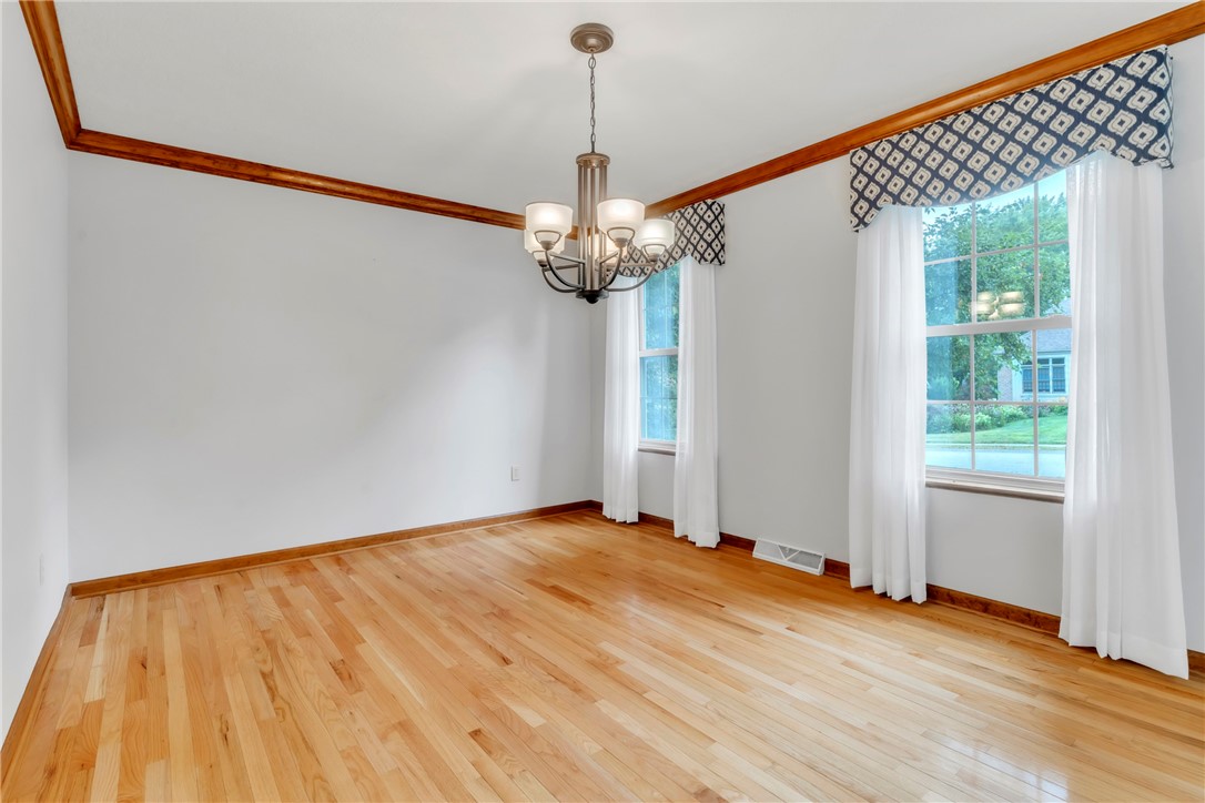 Cranberry Twp, Pennsylvania, 16066, United States, 4 Bedrooms Bedrooms, ,4 BathroomsBathrooms,Residential,For Sale,1985014