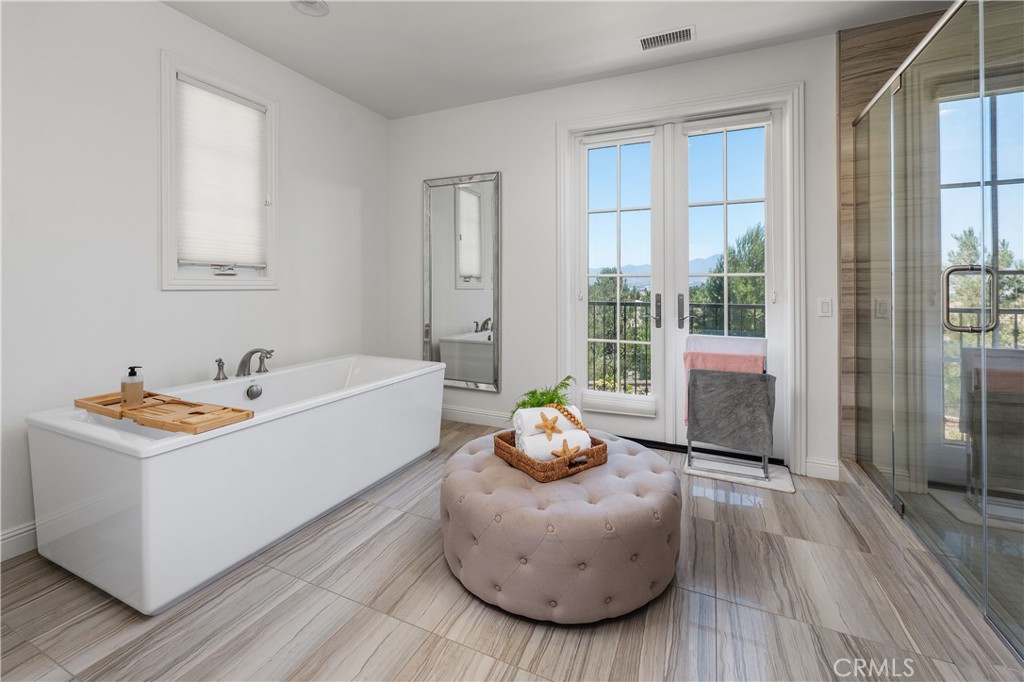 Irvine, California, 92618, United States, 5 Bedrooms Bedrooms, ,6 BathroomsBathrooms,Residential,For Sale,1950608