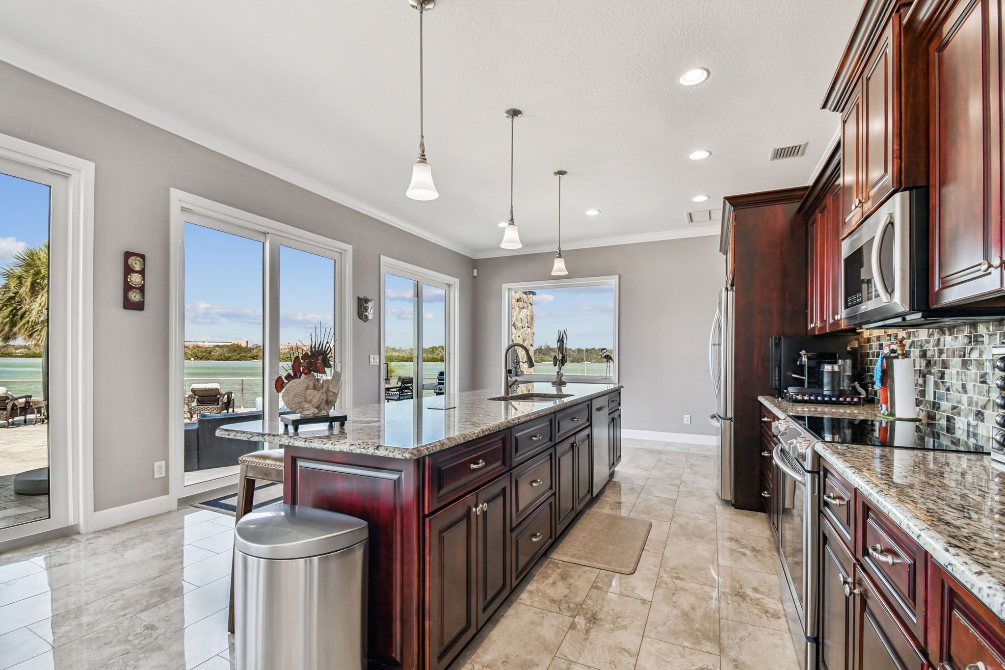 Madeira Beach, Florida, 33708, United States, 6 Bedrooms Bedrooms, ,6 BathroomsBathrooms,Residential,For Sale,1975666