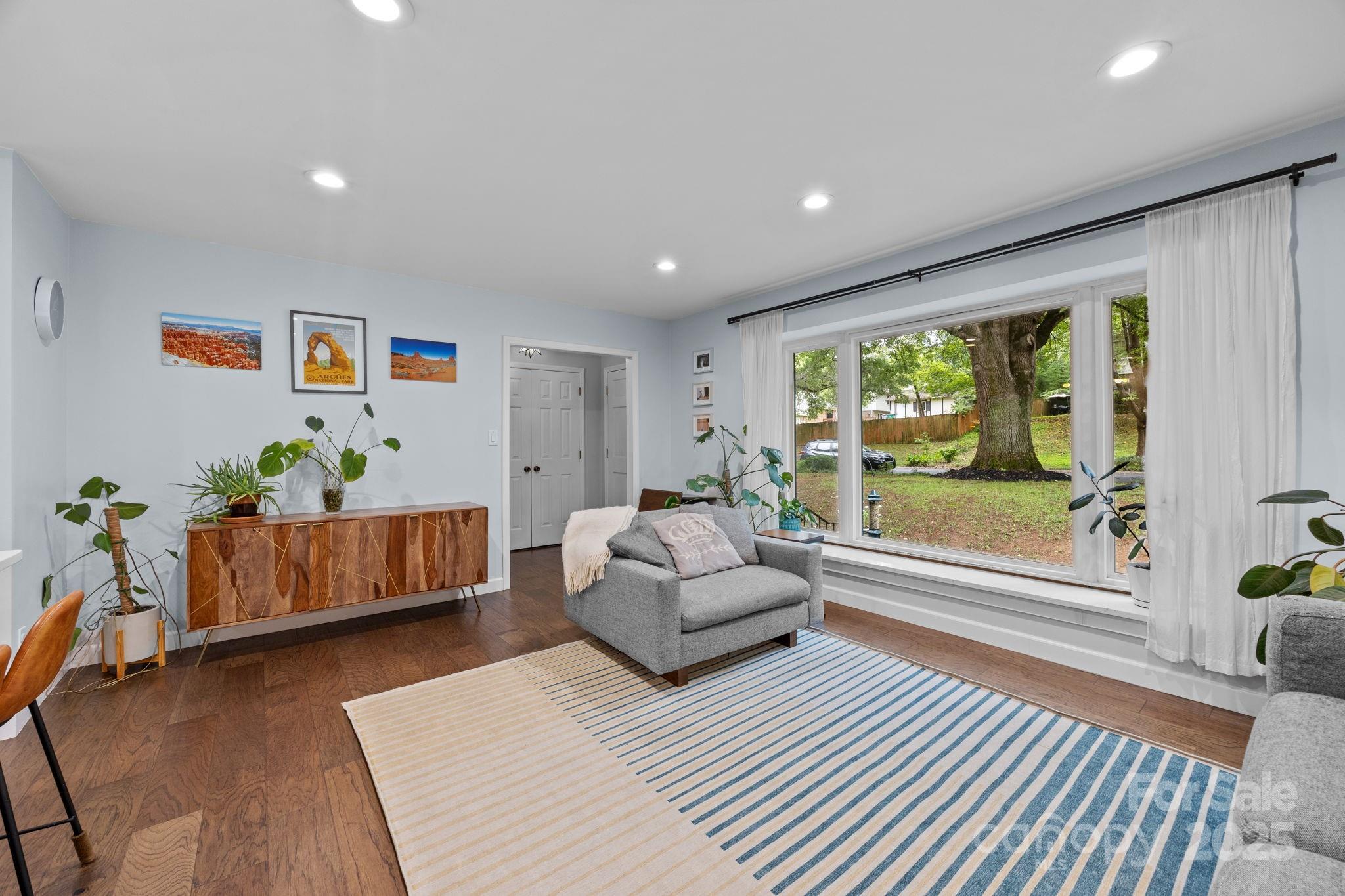 Charlotte, North Carolina, 28270, United States, 4 Bedrooms Bedrooms, ,3 BathroomsBathrooms,Residential,For Sale,1917923
