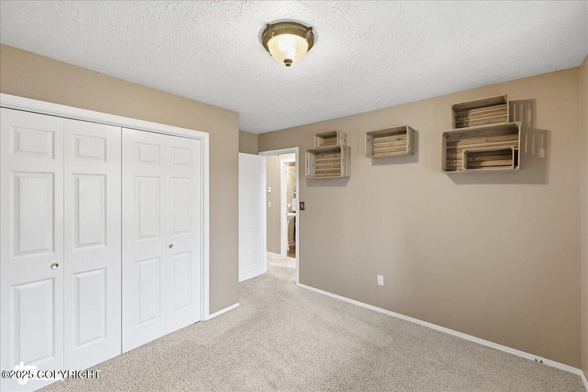 Kenai, Alaska, 99611, United States, 4 Bedrooms Bedrooms, ,2 BathroomsBathrooms,Residential,For Sale,1985692