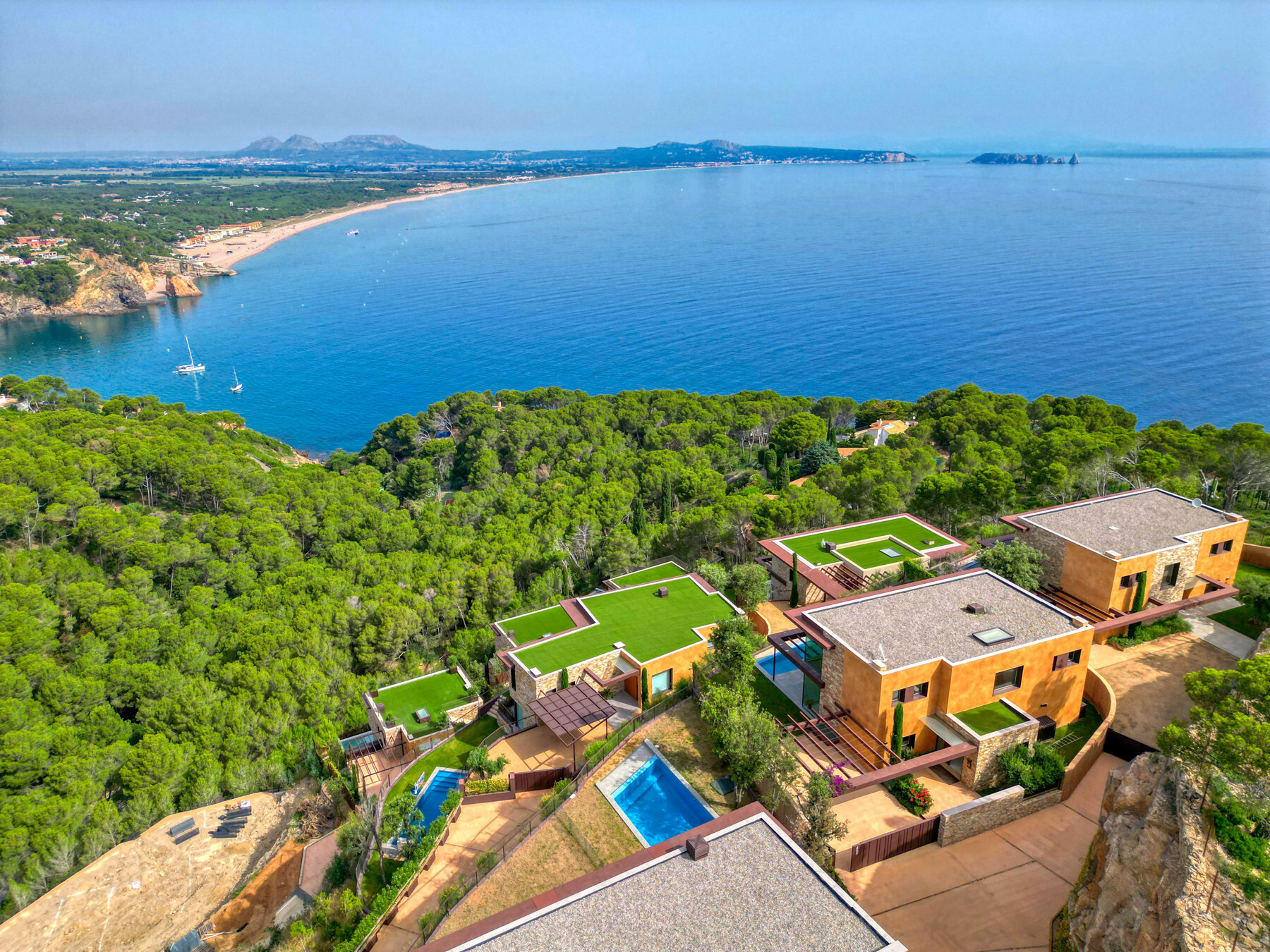  House with swimming pool and sea views in urbanization in Sa Riera - 物件實景