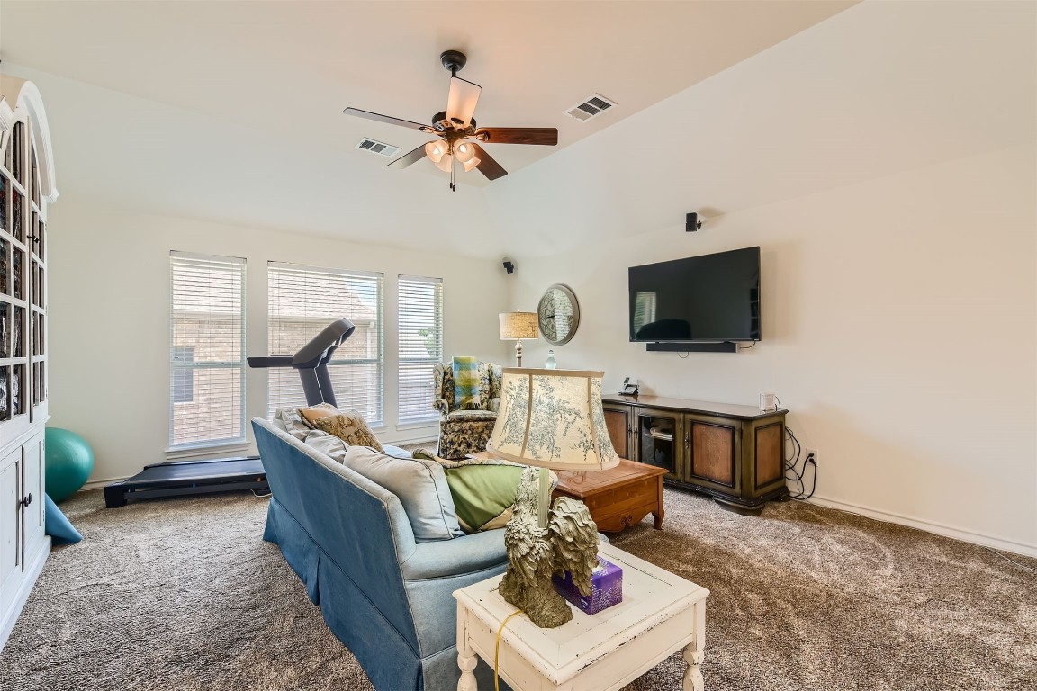 134 Fairwood Drive, Georgetown, Texas, 78628, United States, 5 Bedrooms Bedrooms, ,3 BathroomsBathrooms,Residential,For Sale,134 Fairwood Drive,1642569