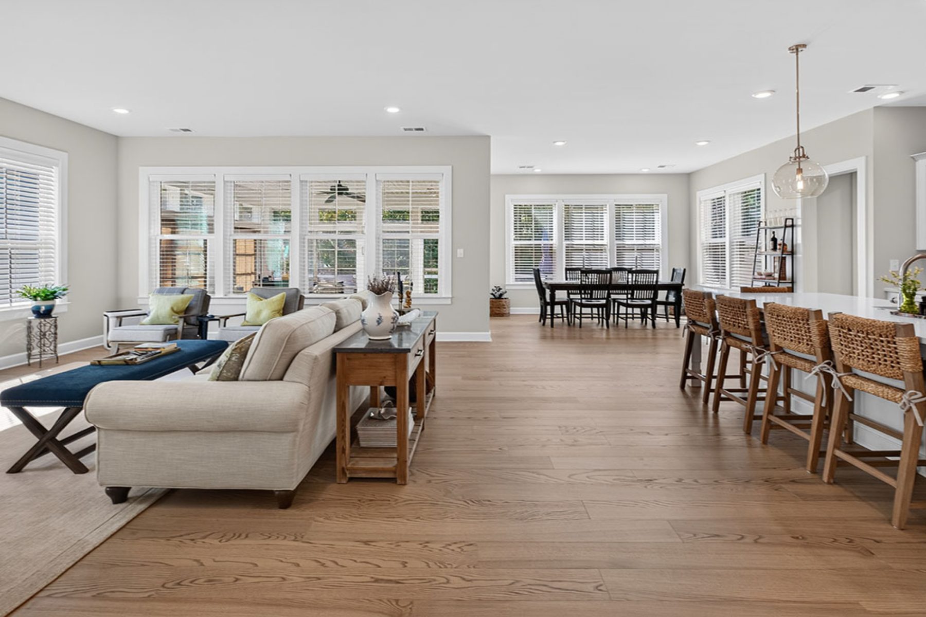  18374 Southampton Drive - 物件實景
