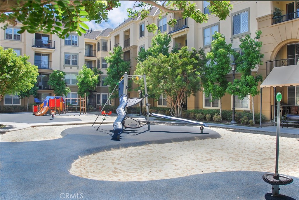 Irvine, California, 92612, United States, 1 Bedroom Bedrooms, ,1 BathroomBathrooms,Residential,For Sale,1906598