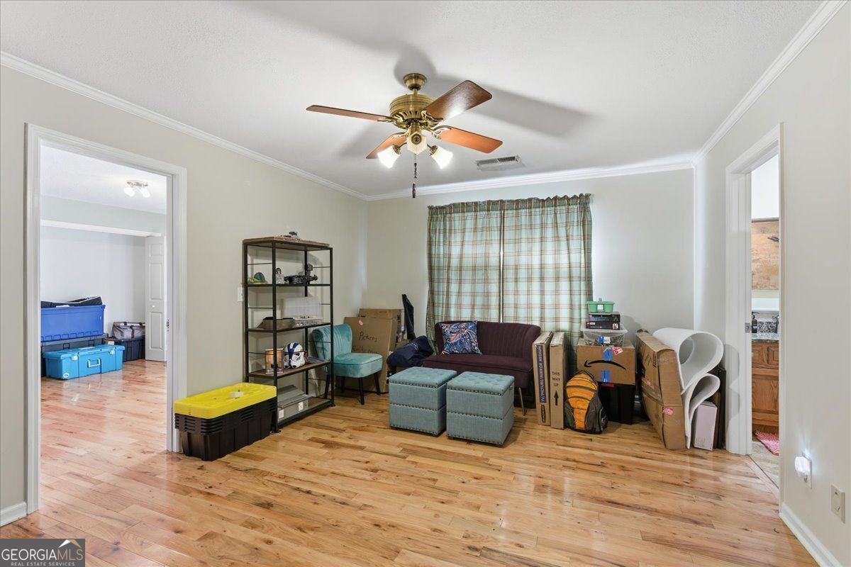 Douglasville, Georgia, 30135, United States, 5 Bedrooms Bedrooms, ,3 BathroomsBathrooms,Residential,For Sale,1988782