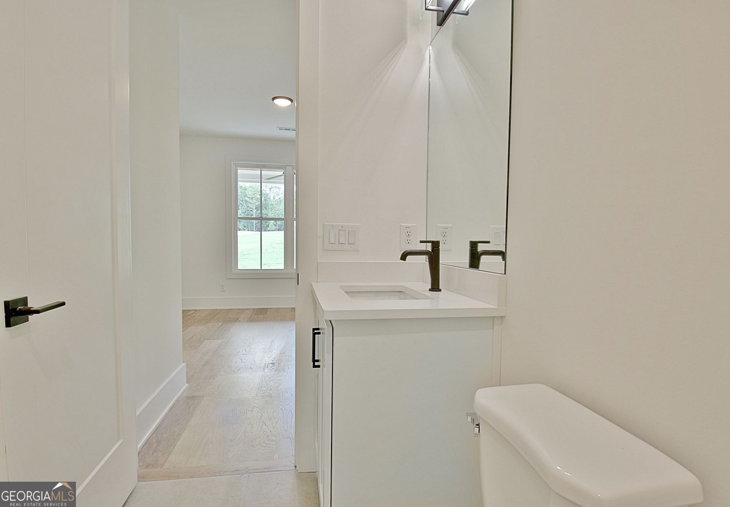 Tyrone, Georgia, 30290, United States, 6 Bedrooms Bedrooms, ,6 BathroomsBathrooms,Residential,For Sale,1859039