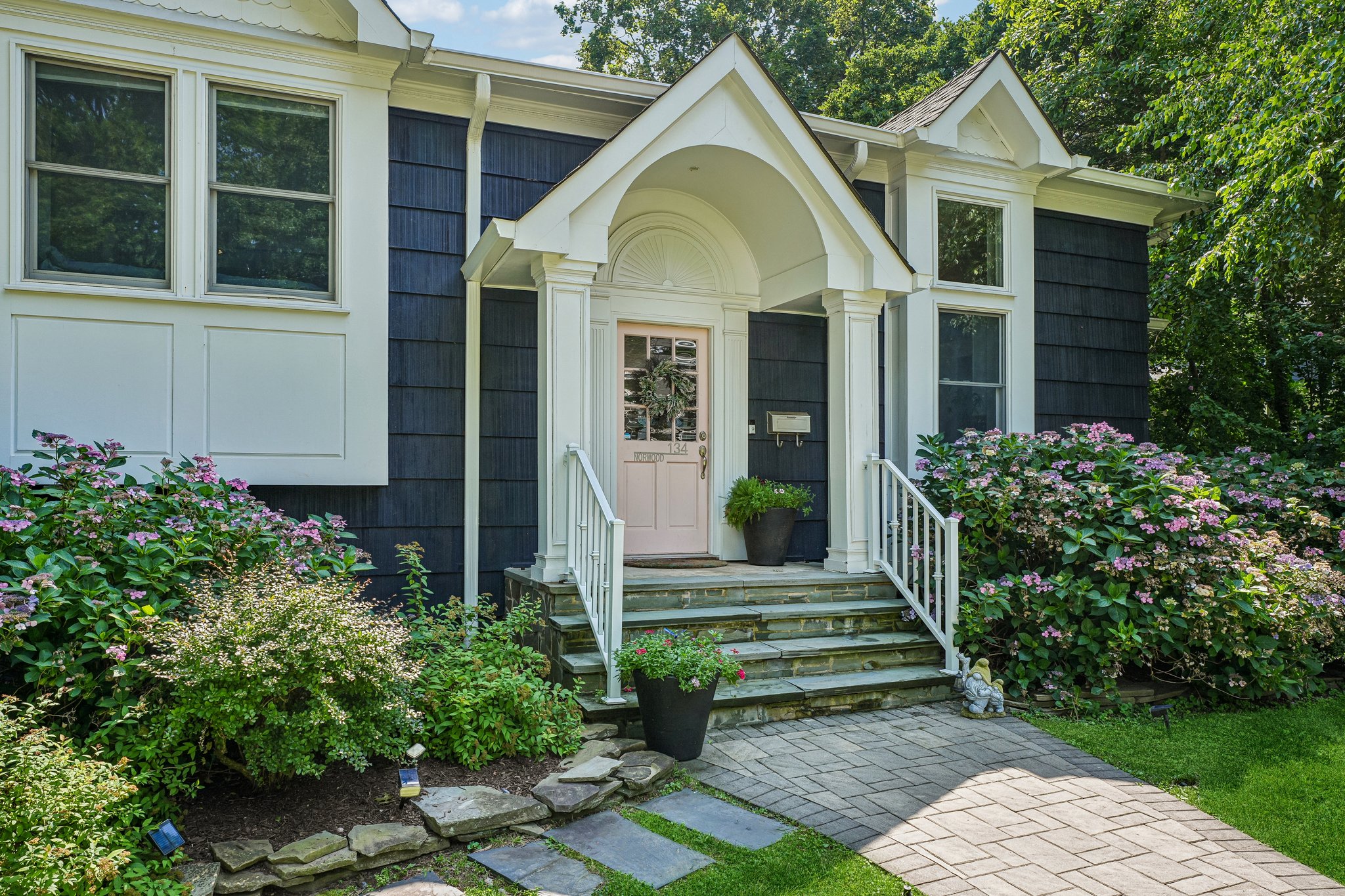  134 Norwood Avenue, Montclair, NJ 07043 - 物件實景