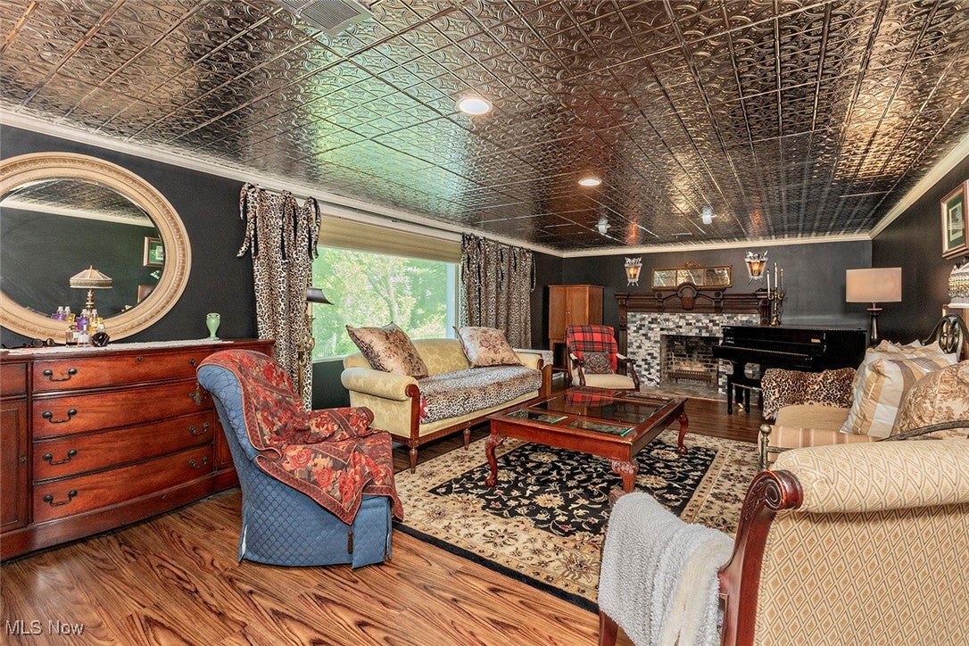 Brecksville, Ohio, 44141, United States, 5 Bedrooms Bedrooms, ,5 BathroomsBathrooms,Residential,For Sale,1979228