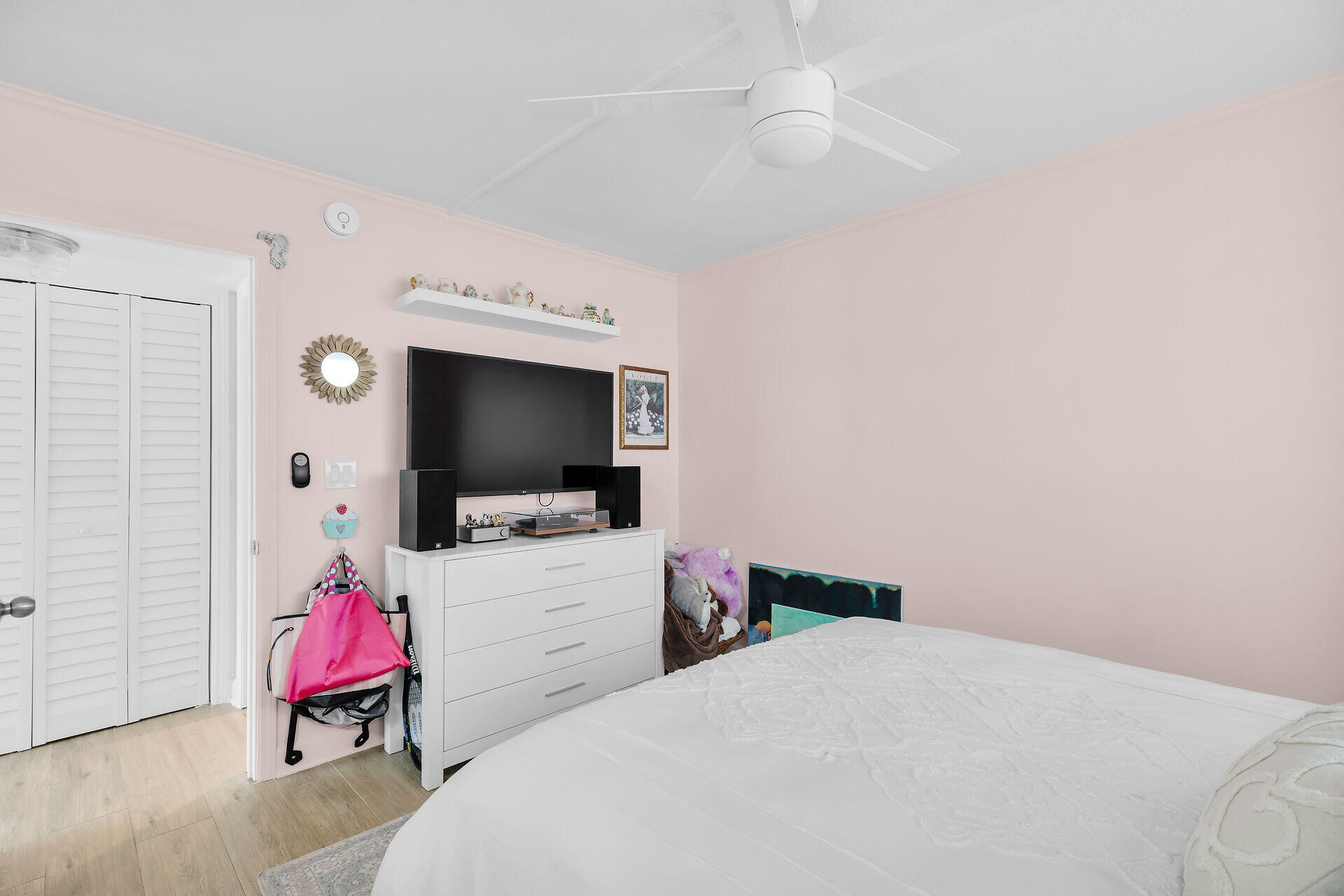 MARATHON, Florida, 33050, United States, 2 Bedrooms Bedrooms, ,2 BathroomsBathrooms,Residential,For Sale,1991254