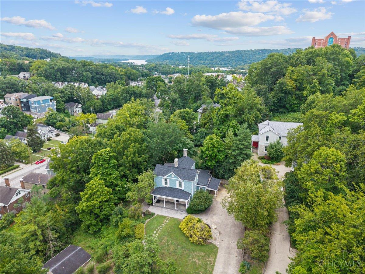 Cincinnati, Ohio, 45226, United States, 3 Bedrooms Bedrooms, ,2 BathroomsBathrooms,Residential,For Sale,1988954