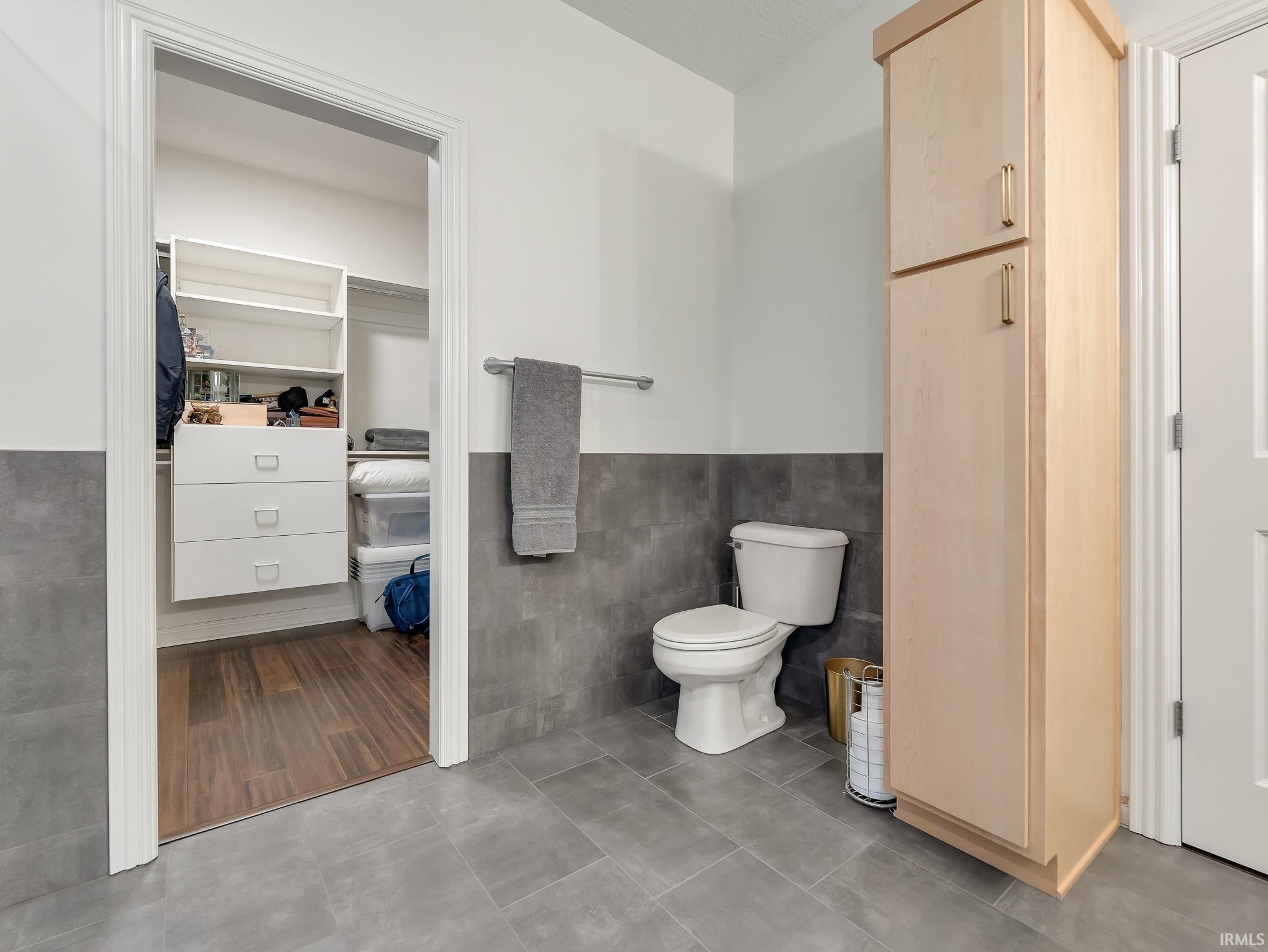 Leo, Indiana, 46765, United States, 4 Bedrooms Bedrooms, ,4 BathroomsBathrooms,Residential,For Sale,1988883