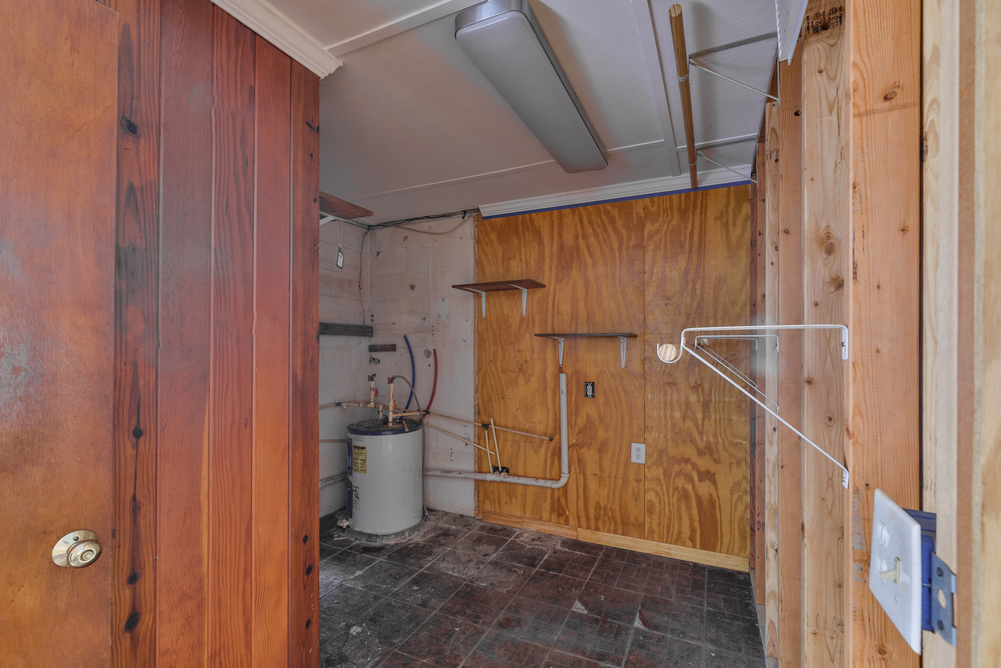 Ruskin, Florida, 33570, United States, 3 Bedrooms Bedrooms, ,2 BathroomsBathrooms,Residential,For Sale,2002551