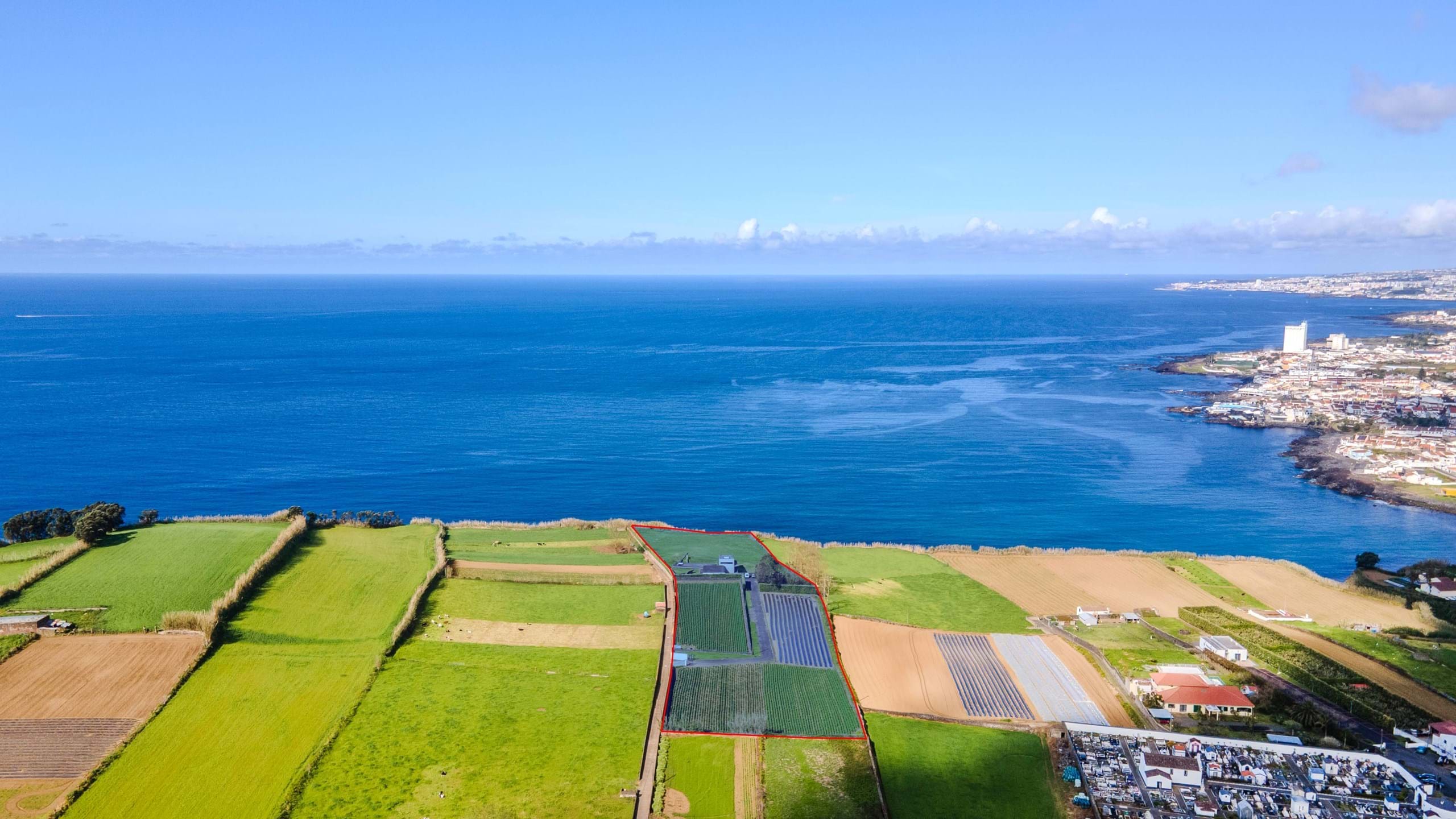 Ponta Delgada, Ilha de São Miguel, 9560-501, PT, 3 Bedrooms Bedrooms, ,4 BathroomsBathrooms,Residential,For Sale,1826448