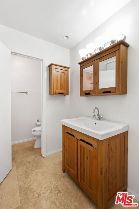 Culver City, California, 90230, United States, 2 Bedrooms Bedrooms, ,2 BathroomsBathrooms,Residential,For Sale,1901861