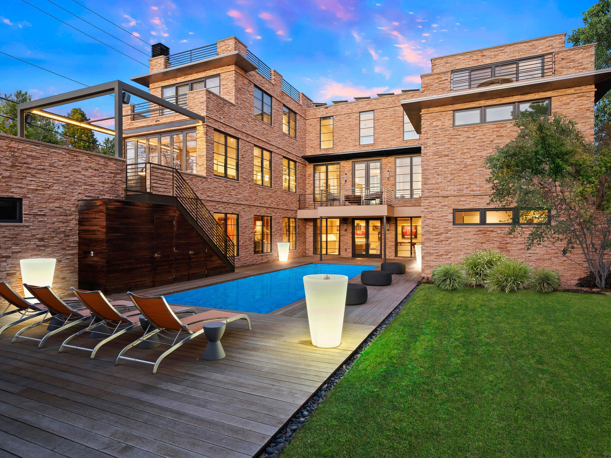  Exceptional modern residence - 物件實景