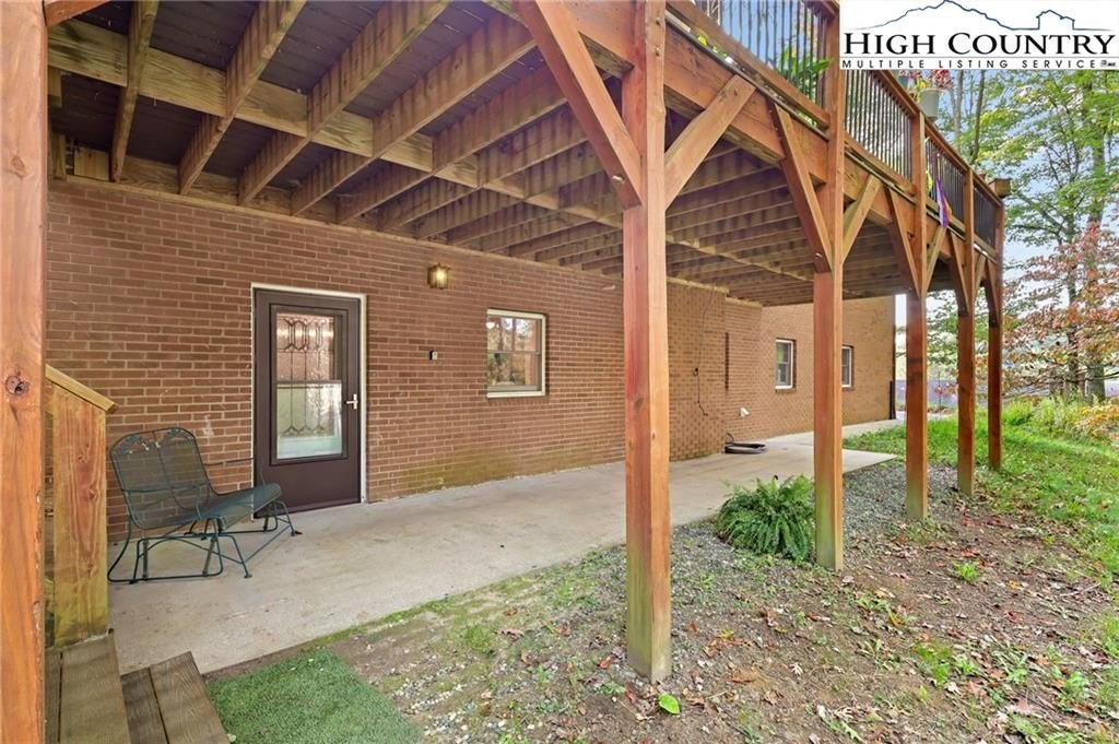 Boone, North Carolina, 28607, United States, 3 Bedrooms Bedrooms, ,3 BathroomsBathrooms,Residential,For Sale,1974866